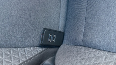 Renault Clio 1.0 TCe 90 Iconic 5dr Petrol Hatchback